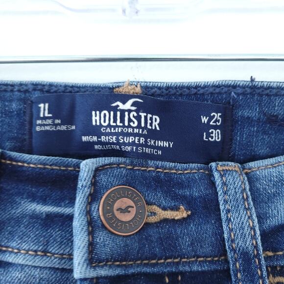 Hollister High Rise Super Skinny 1L 25w, 30Inseam Distressed Jeans Denim Blue - Picture 3 of 5